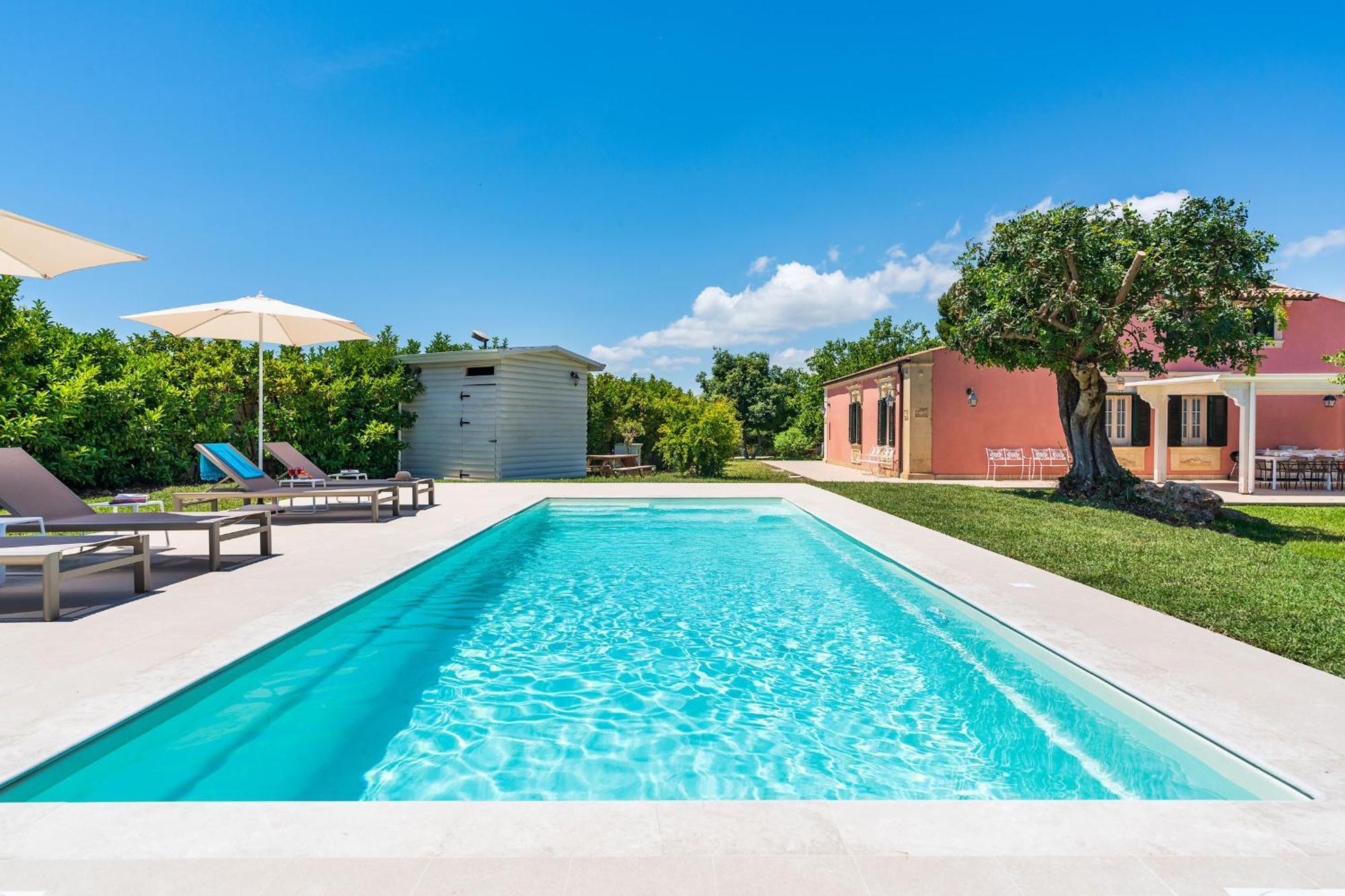Gira Sole Villa Fontane Bianche Bagian luar foto