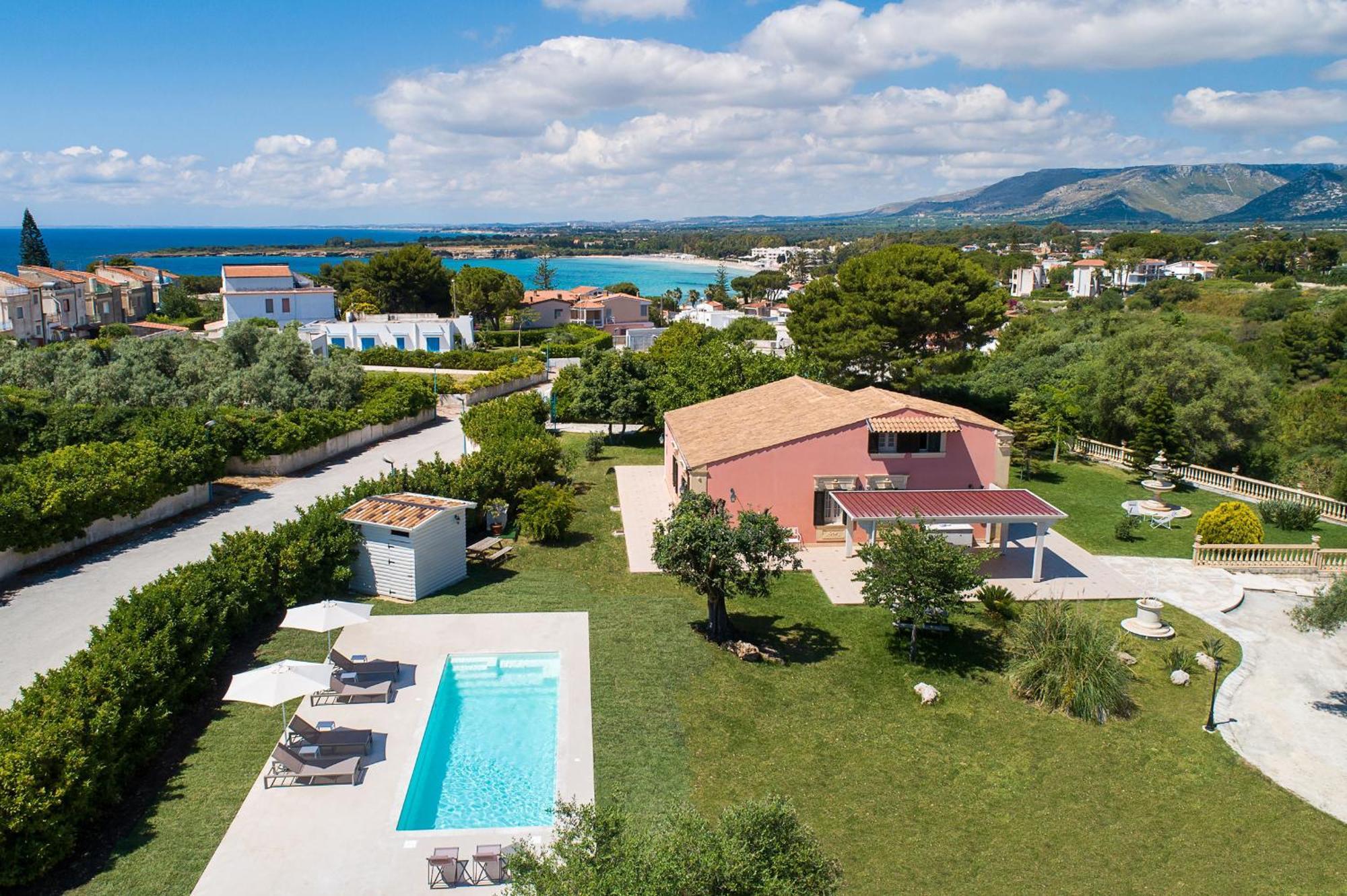 Gira Sole Villa Fontane Bianche Bagian luar foto
