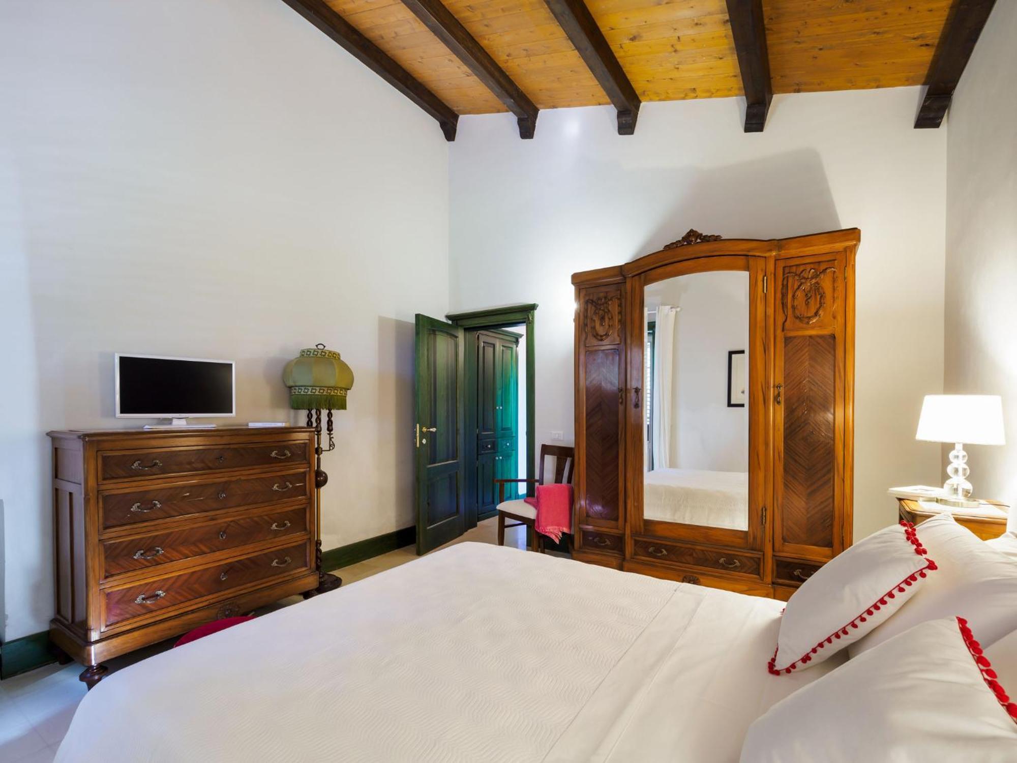 Gira Sole Villa Fontane Bianche Bagian luar foto